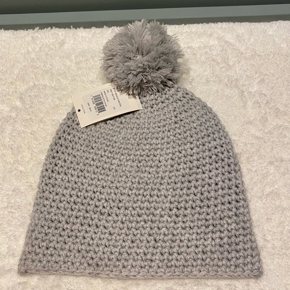 ✨Sold✨ Ugg Pom Pom hat - Picture 2 of 6